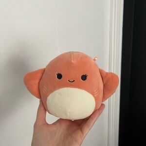 5” Ludovica coral stingray squishmallow